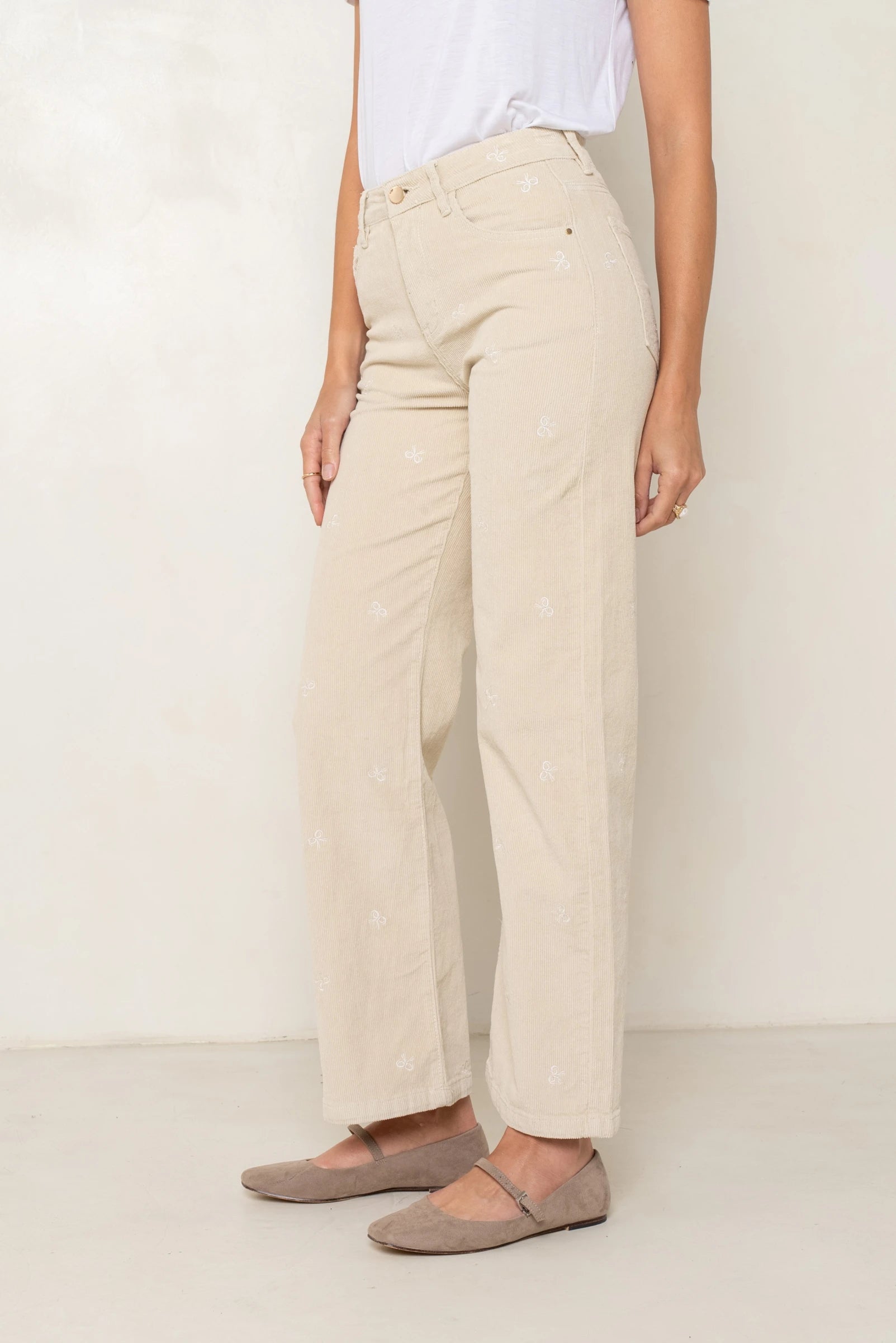 Pantalón terciopelo con lazos